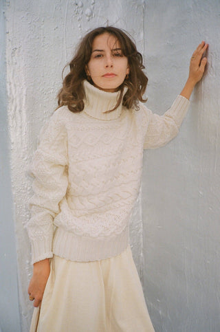 Cable Sweater in Ivory: MEDIUM